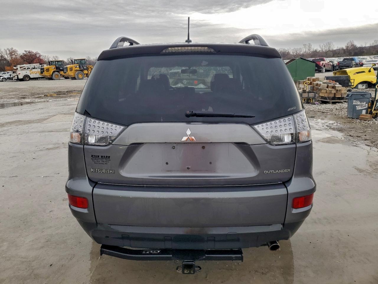 2010 MITSUBISHI outlander