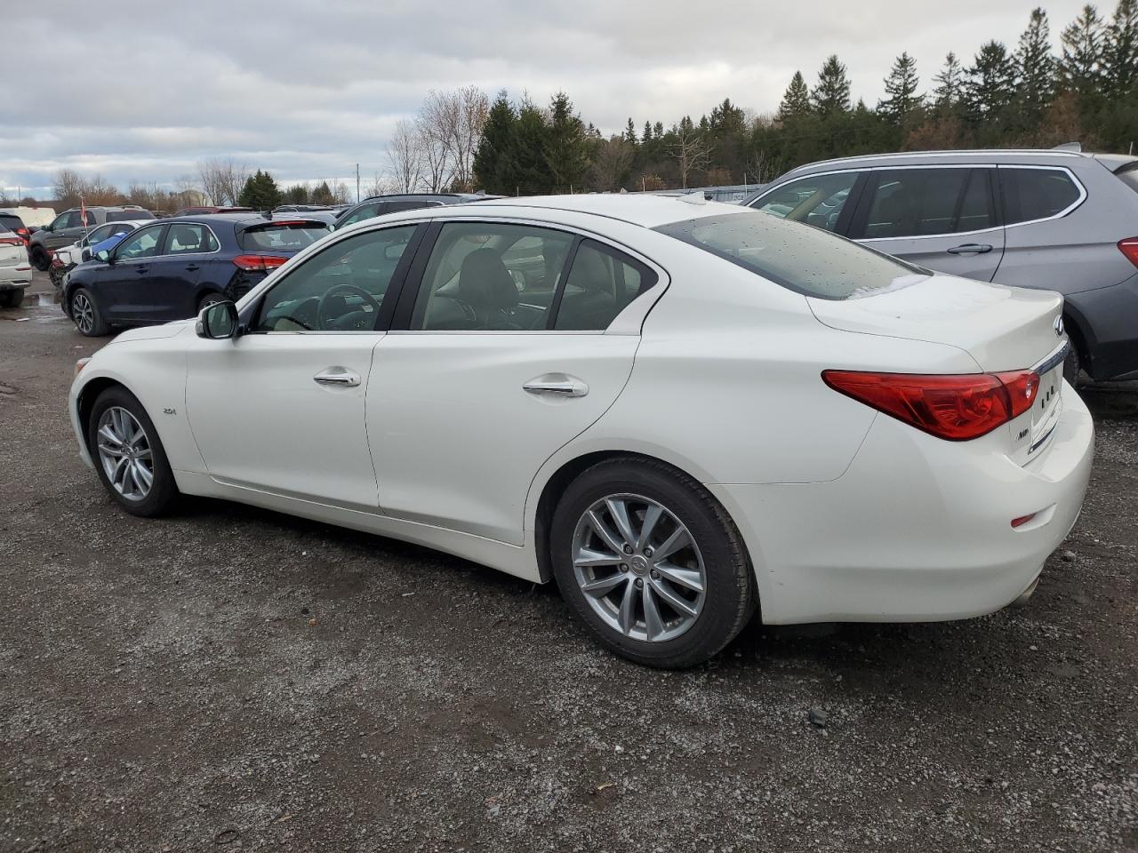 2016 INFINITI Q50