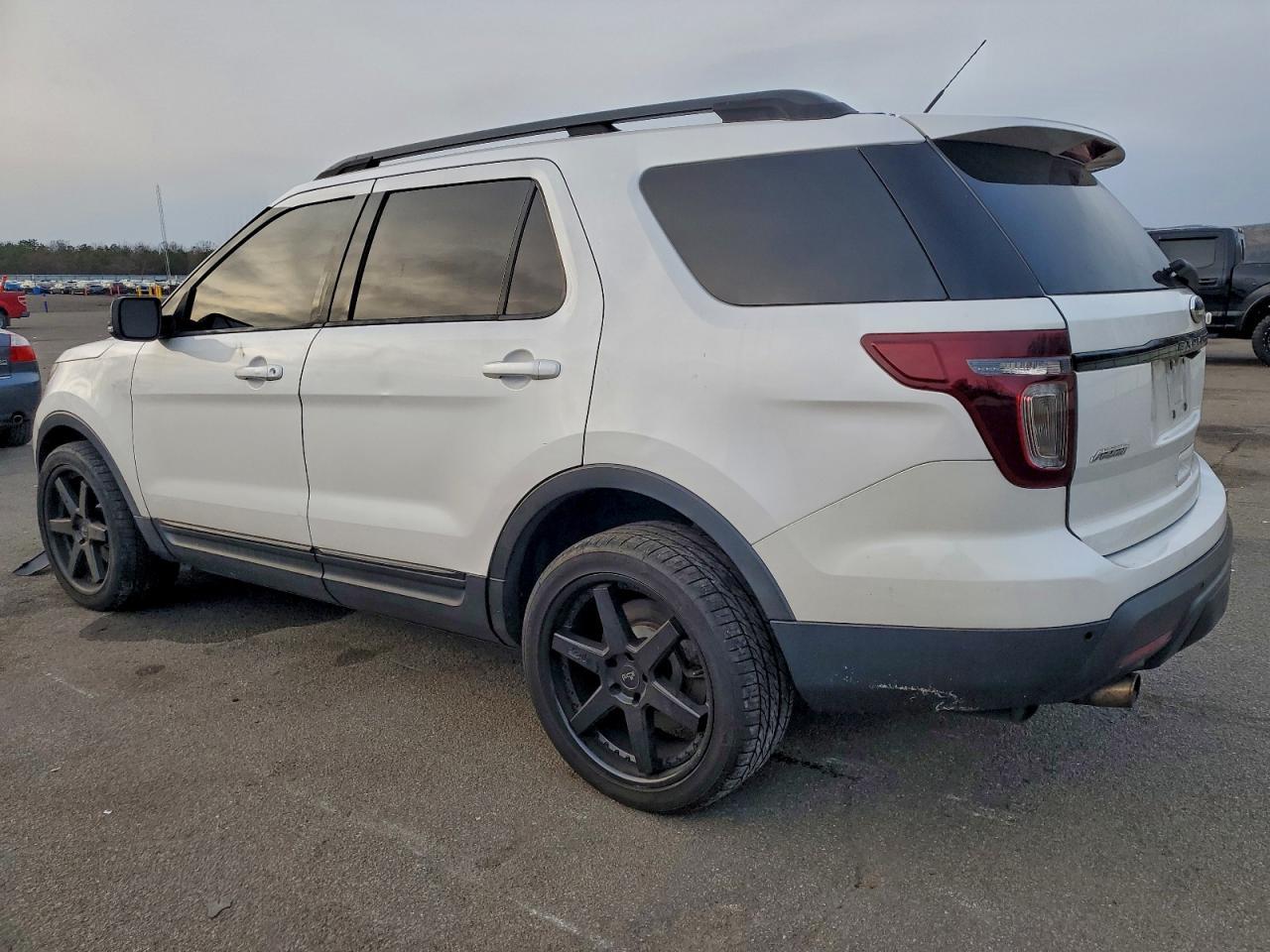2015 FORD Explorer Sport Trac