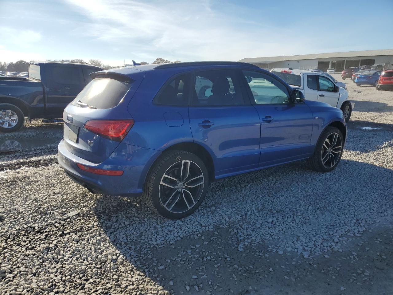 2017 AUDI Q5