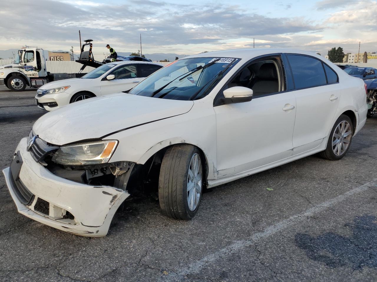2011 VOLKSWAGEN JETTA