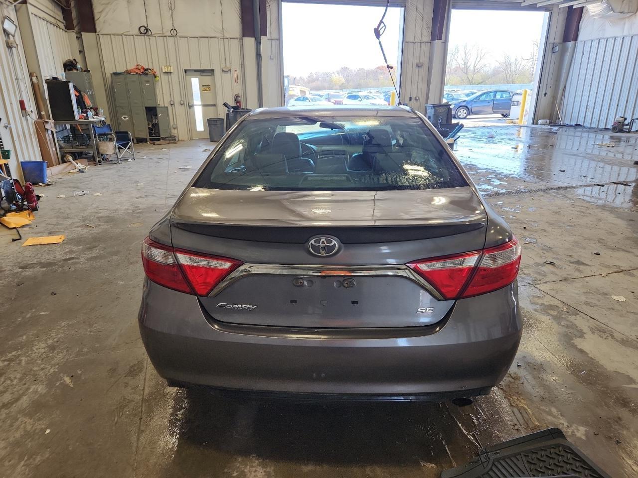 2017 TOYOTA CAMRY