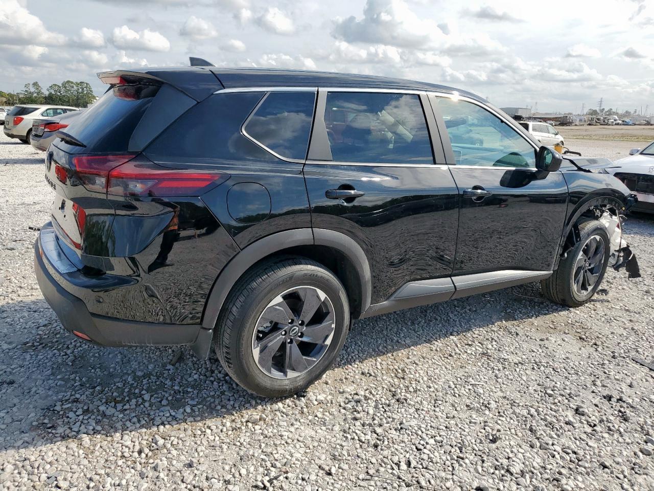 2025 NISSAN ROGUE