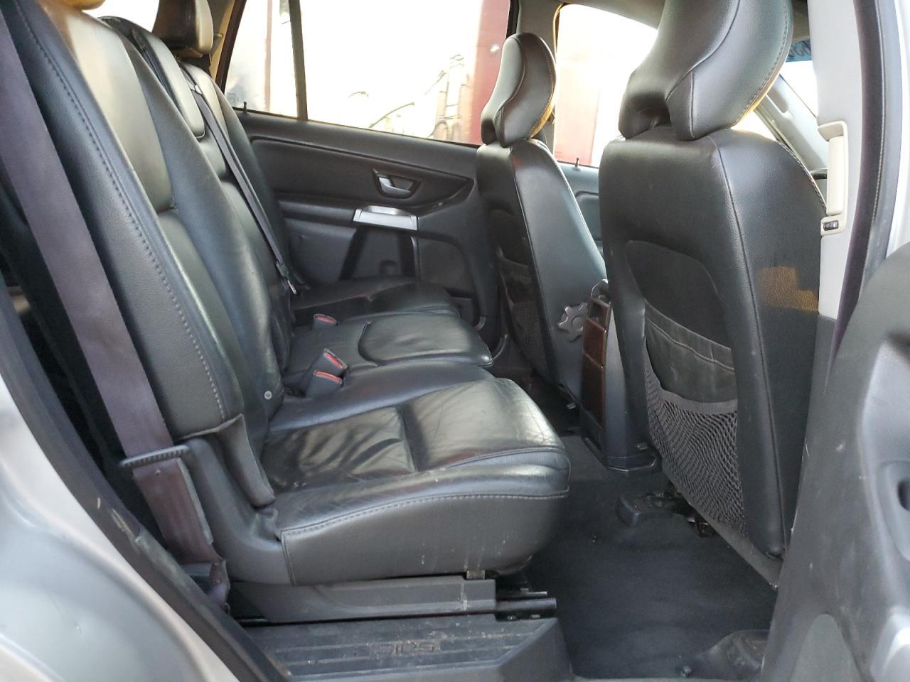 2004 VOLVO XC90