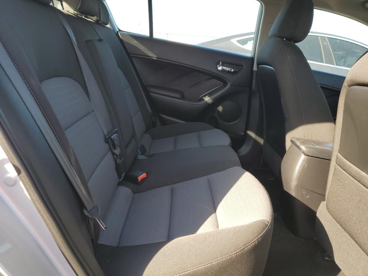 2015 KIA FORTE