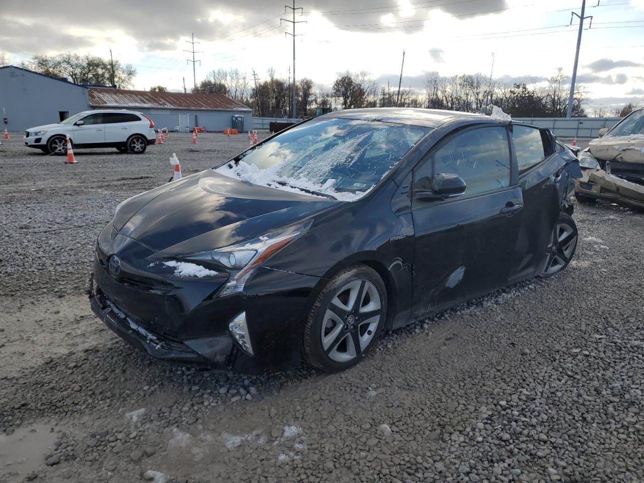 2016 TOYOTA PRIUS
