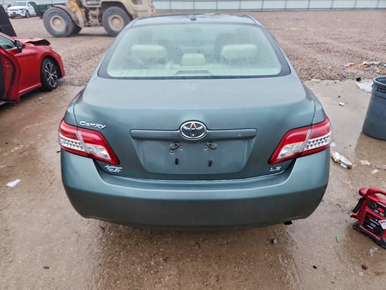 2010 TOYOTA CAMRY