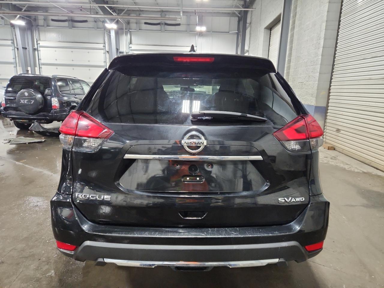 2017 NISSAN ROGUE