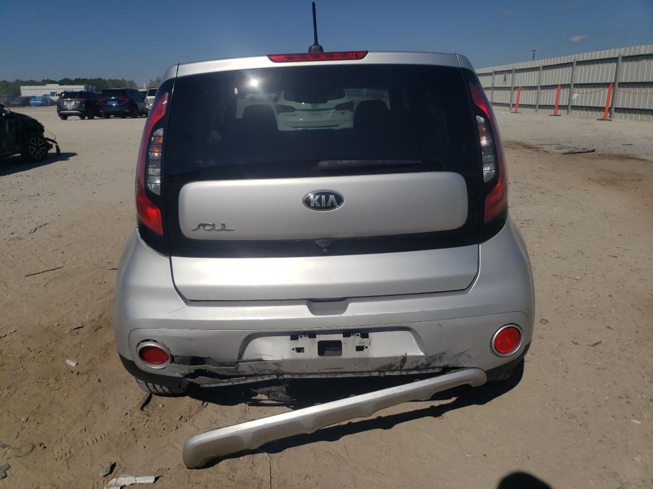 2018 KIA SOUL