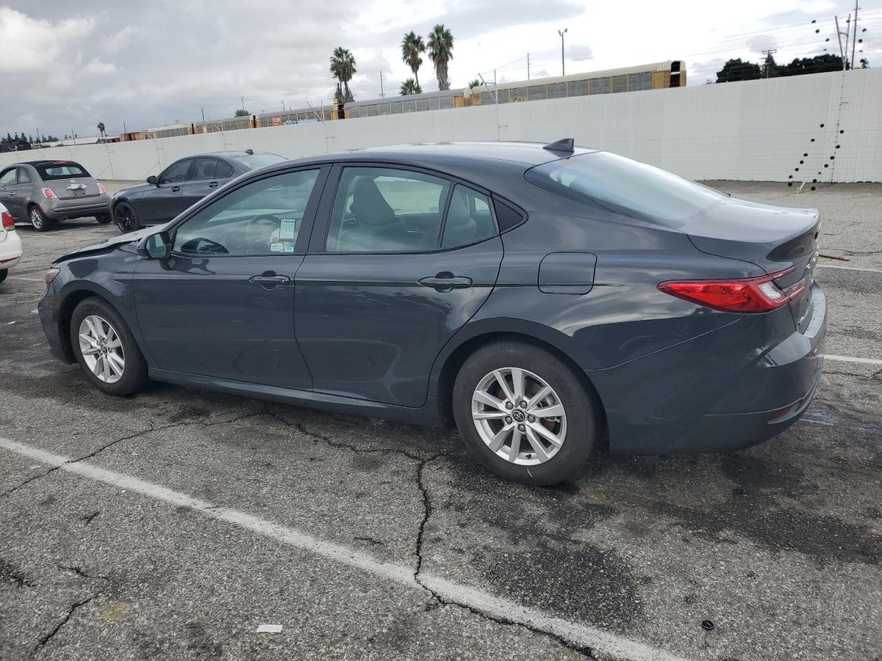 2025 TOYOTA CAMRY