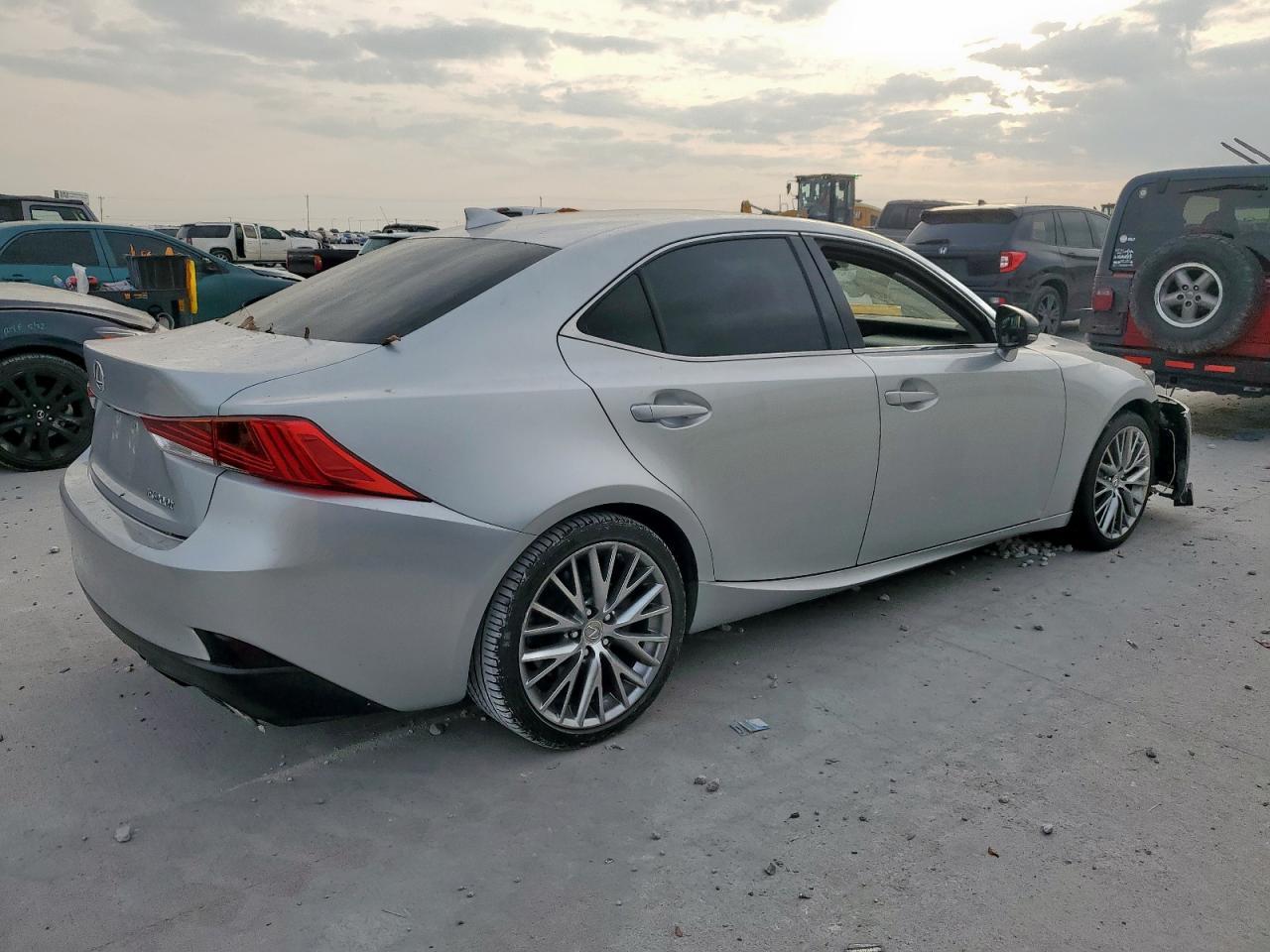 2017 LEXUS IS 200t