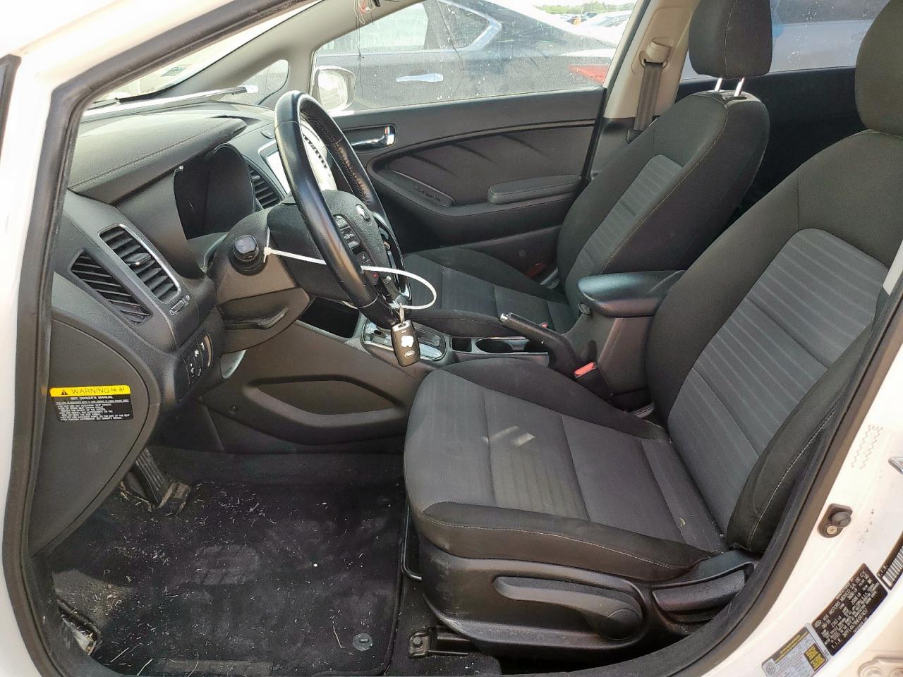 2017 KIA FORTE