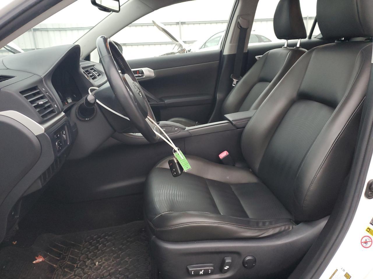 2011 LEXUS CT 200