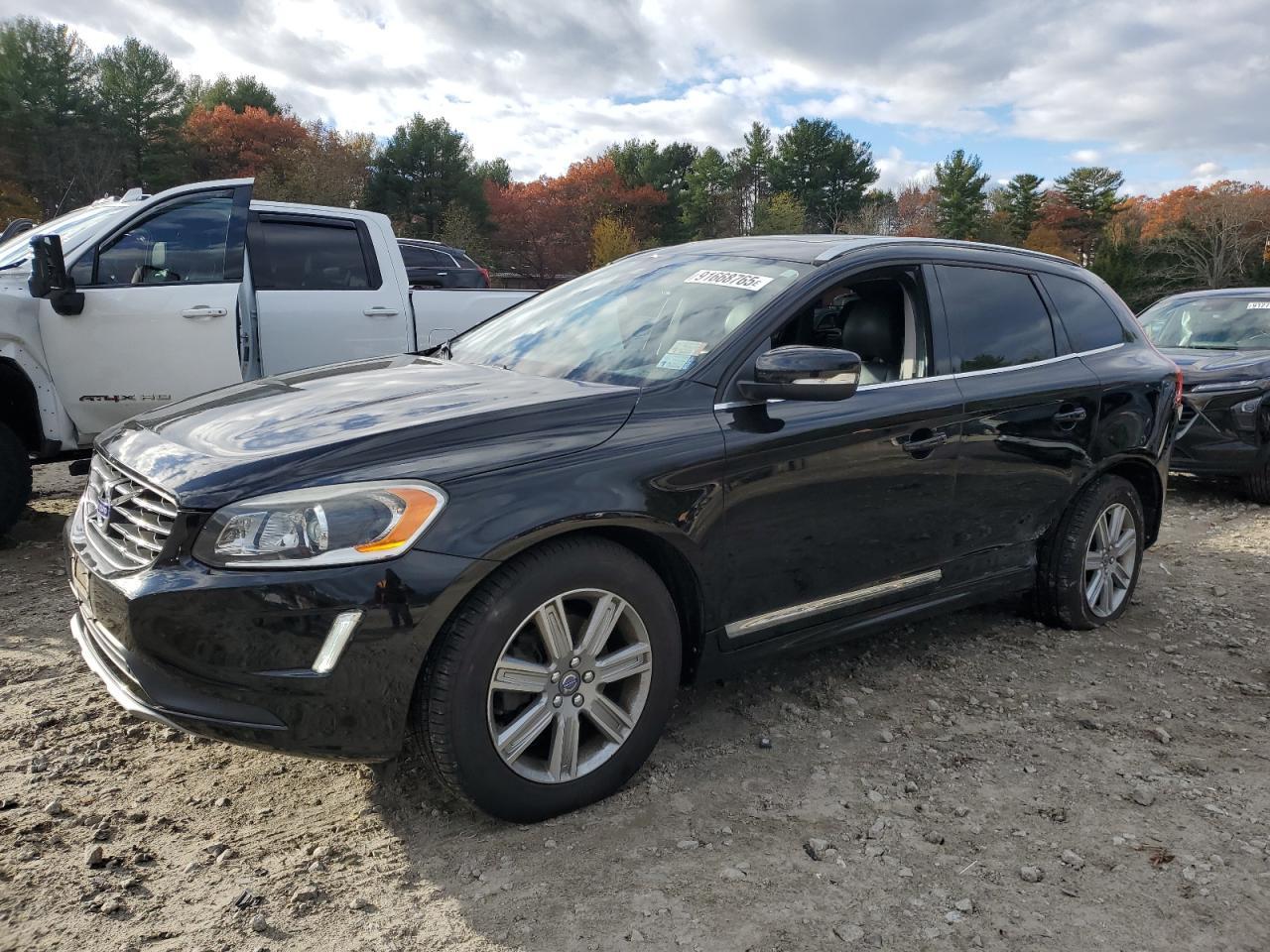2017 VOLVO XC60