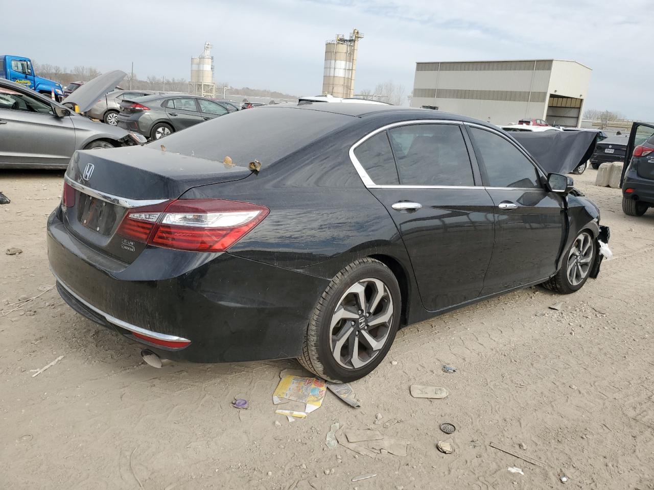 2016 HONDA ACCORD