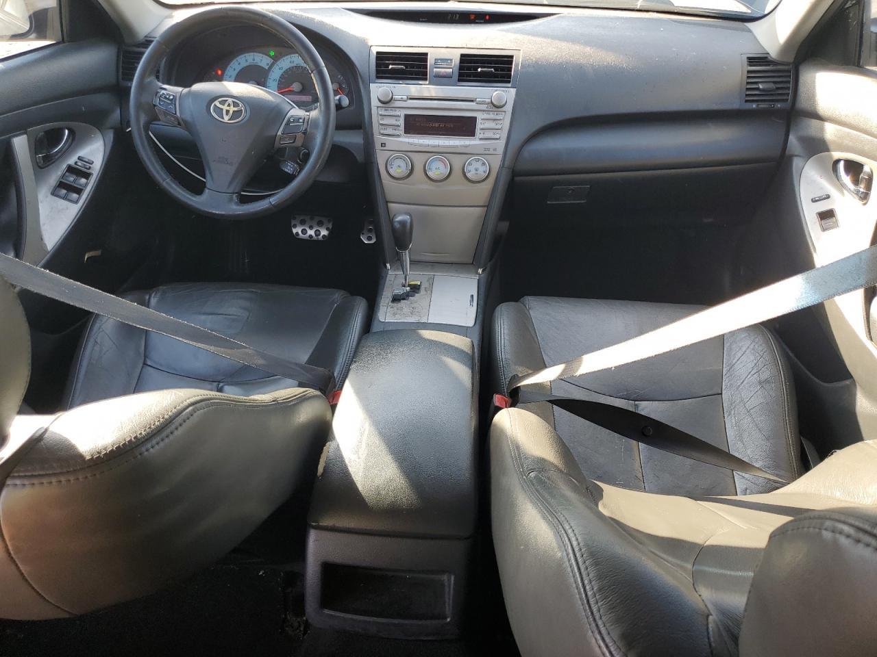 2011 TOYOTA CAMRY