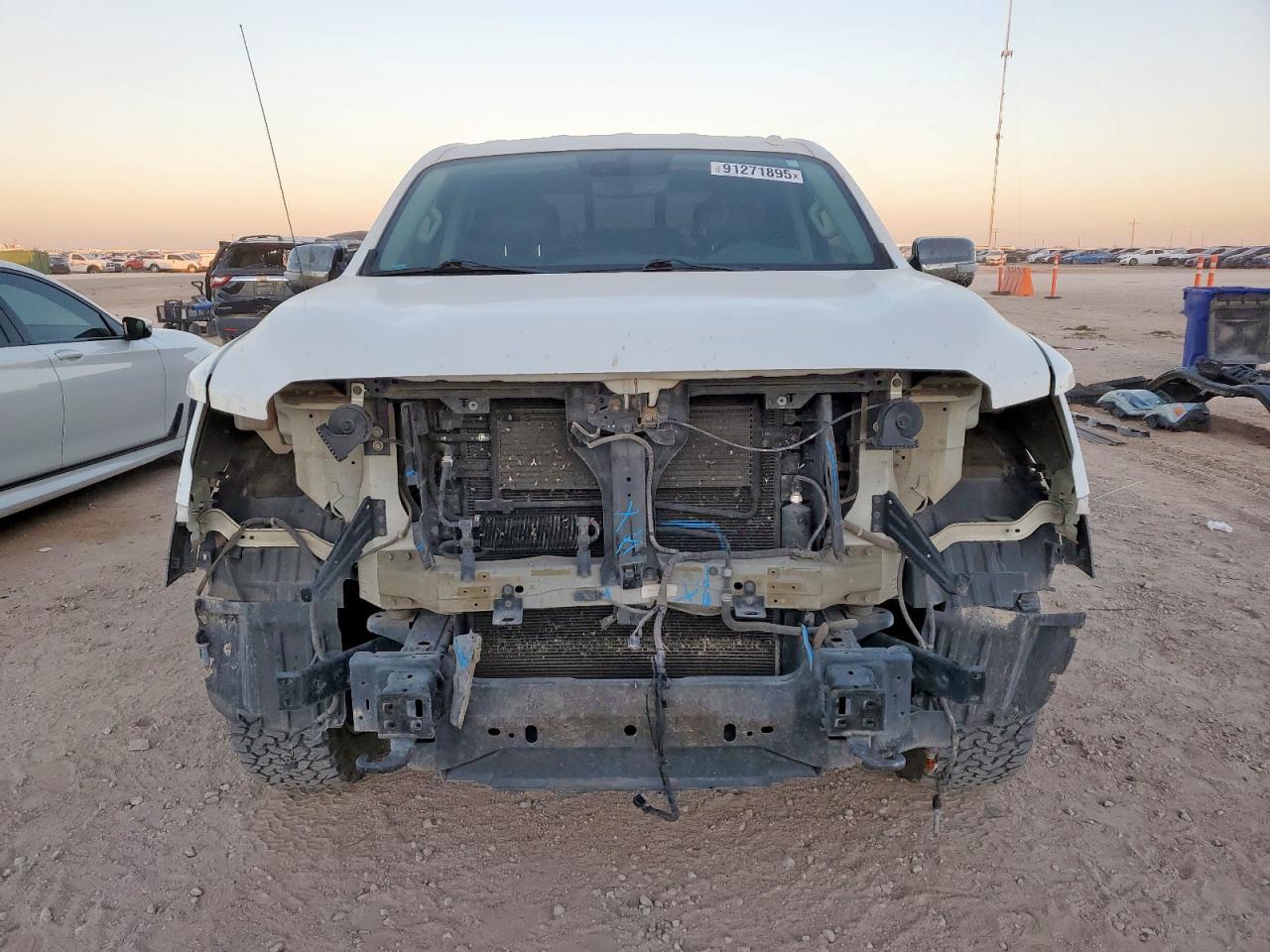 2017 NISSAN Titan