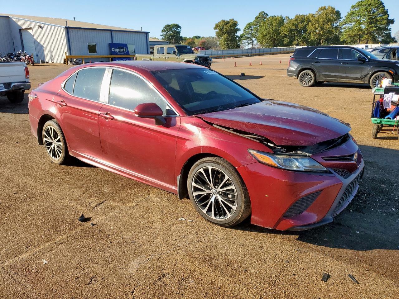 2018 TOYOTA CAMRY