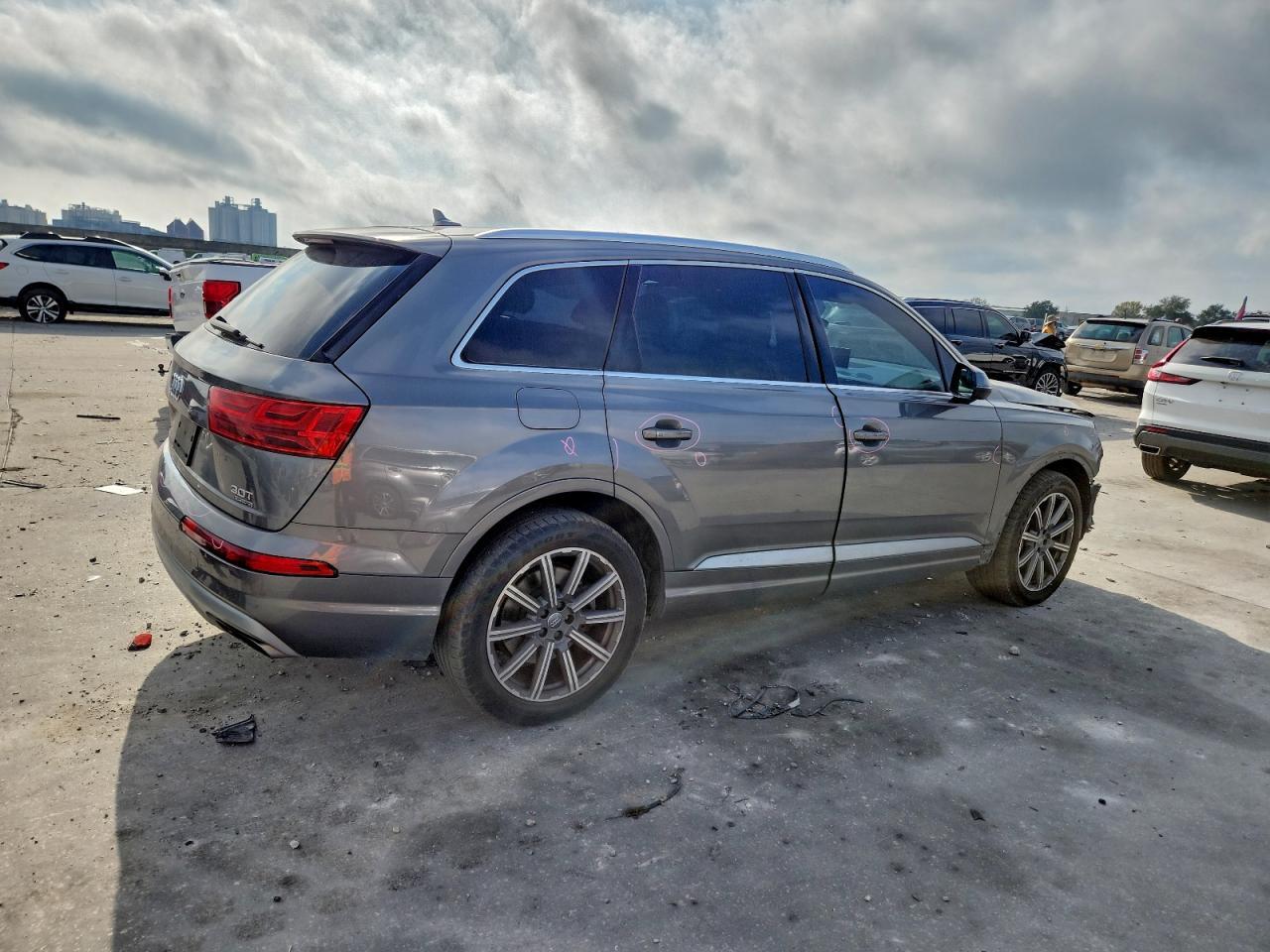 2018 AUDI Q7