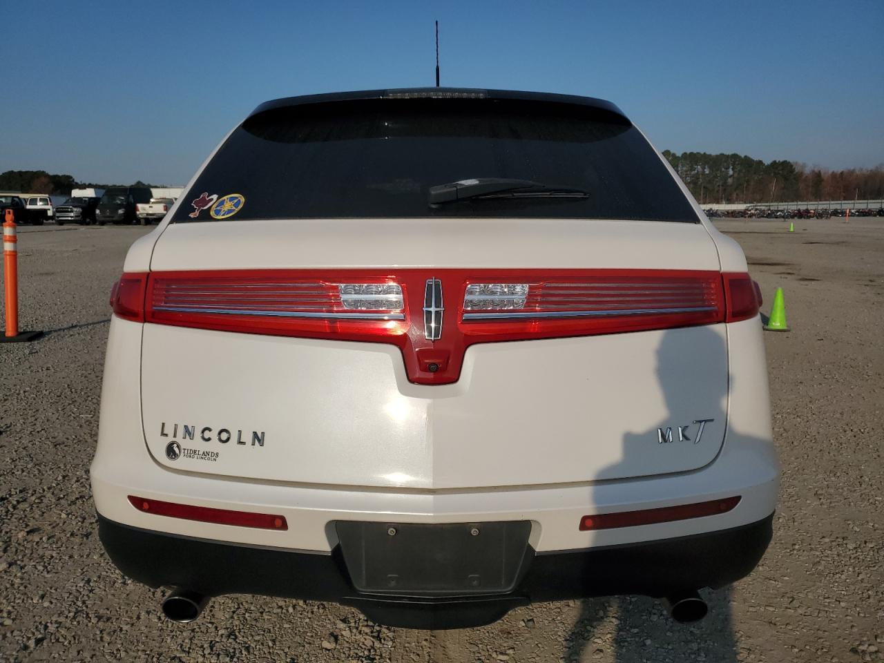 2018 LINCOLN MKT