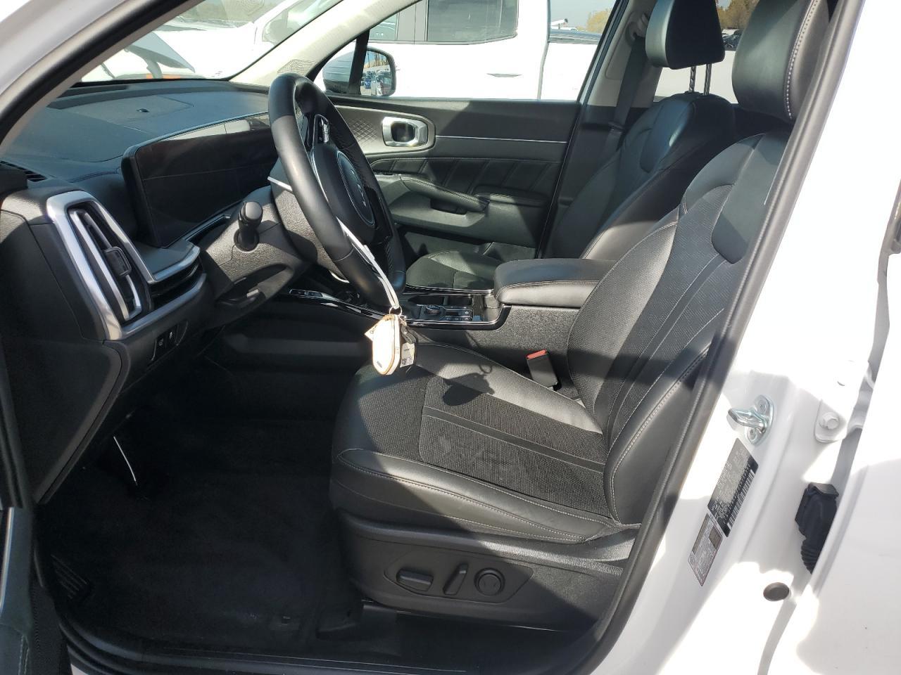 2025 KIA SORENTO