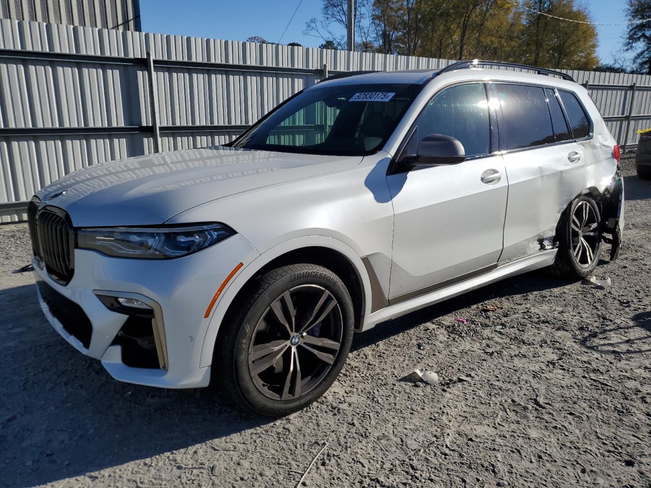 2020 BMW X7