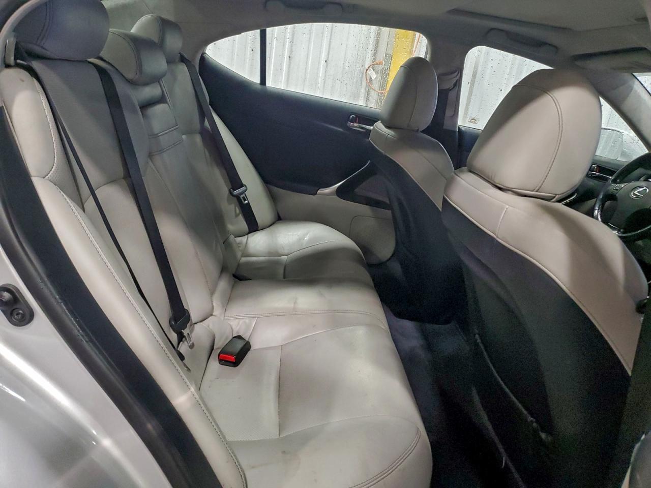 2010 LEXUS IS 250