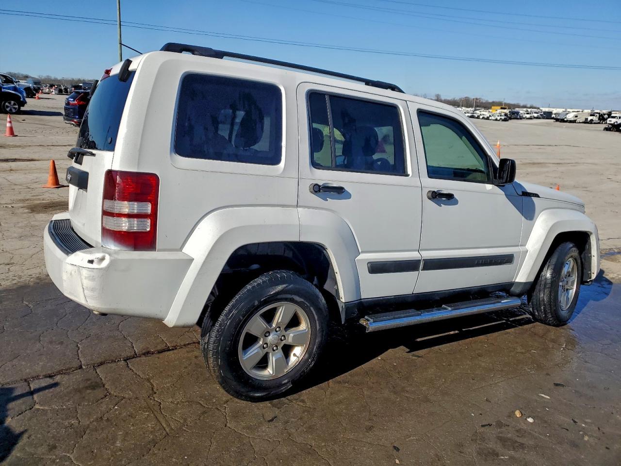 2011 JEEP Liberty