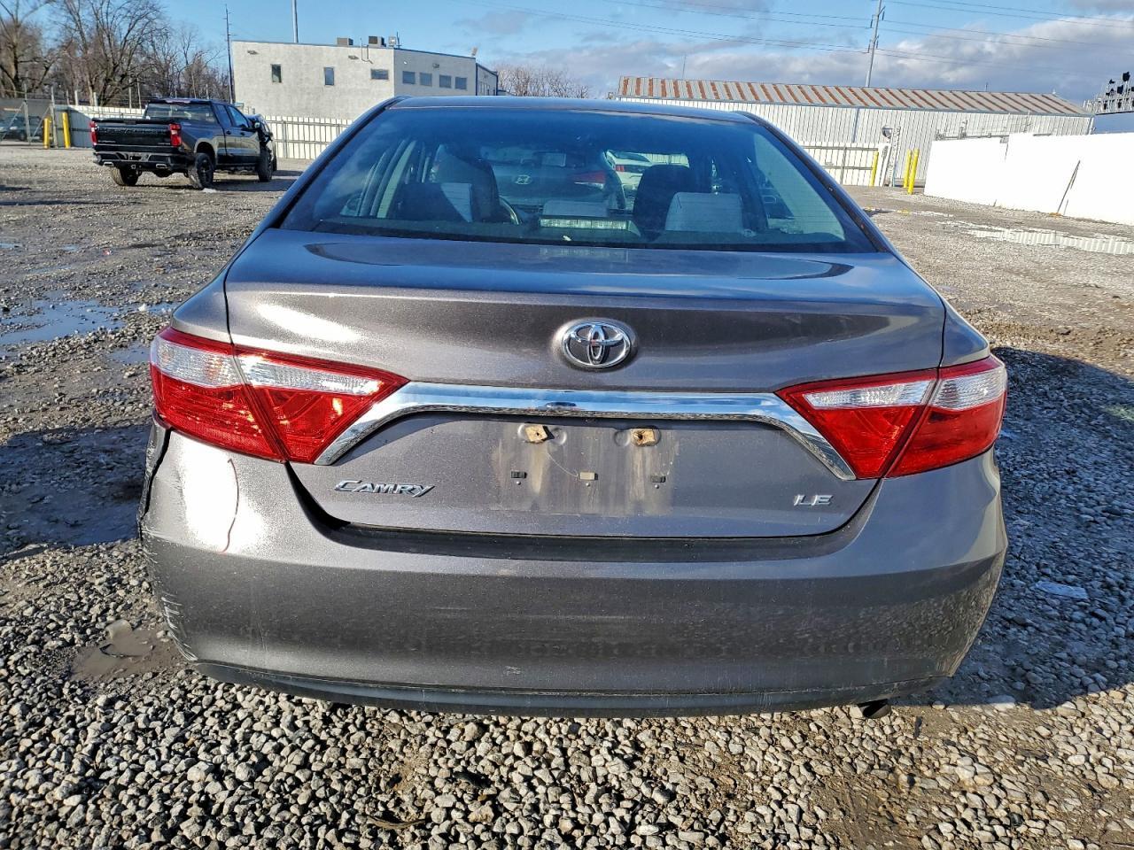 2015 TOYOTA CAMRY