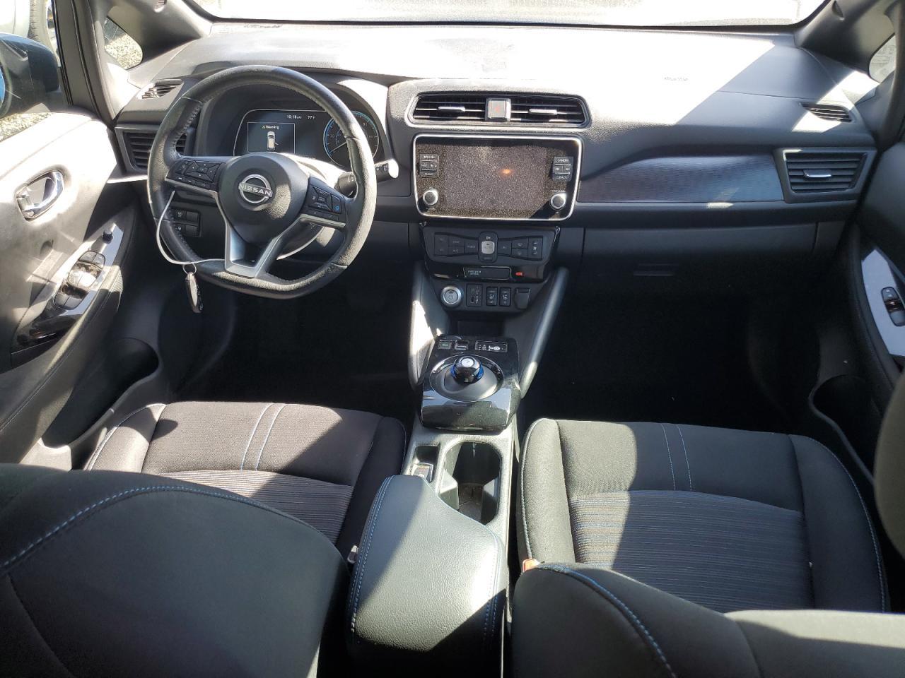 2024 NISSAN LEAF