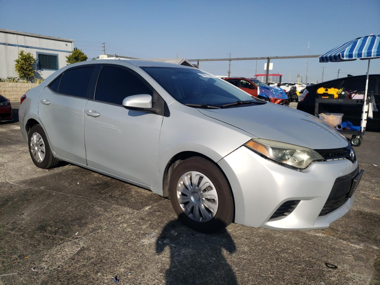 2015 TOYOTA COROLLA