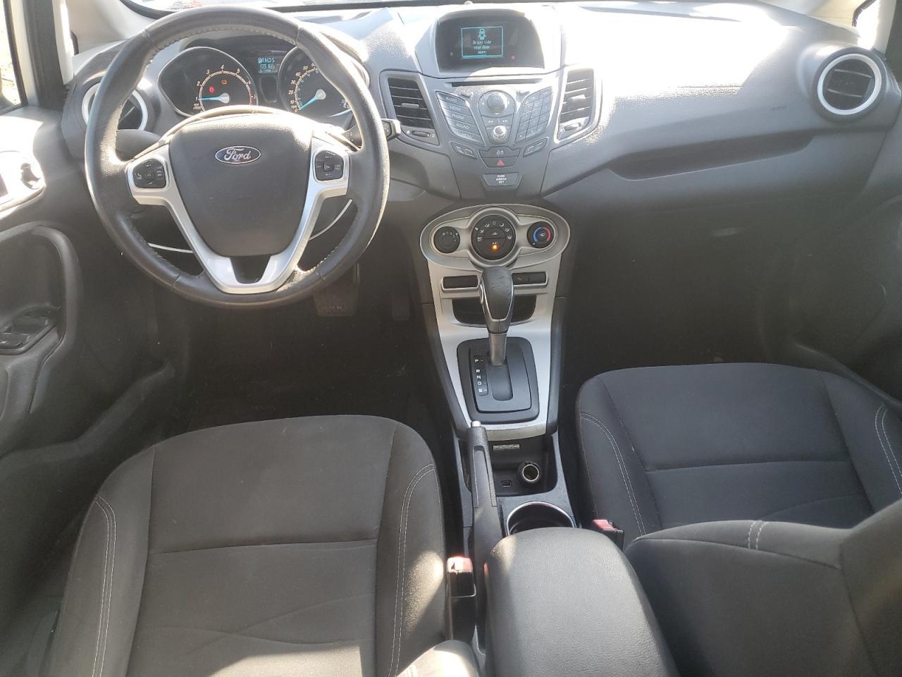 2015 FORD Fiesta