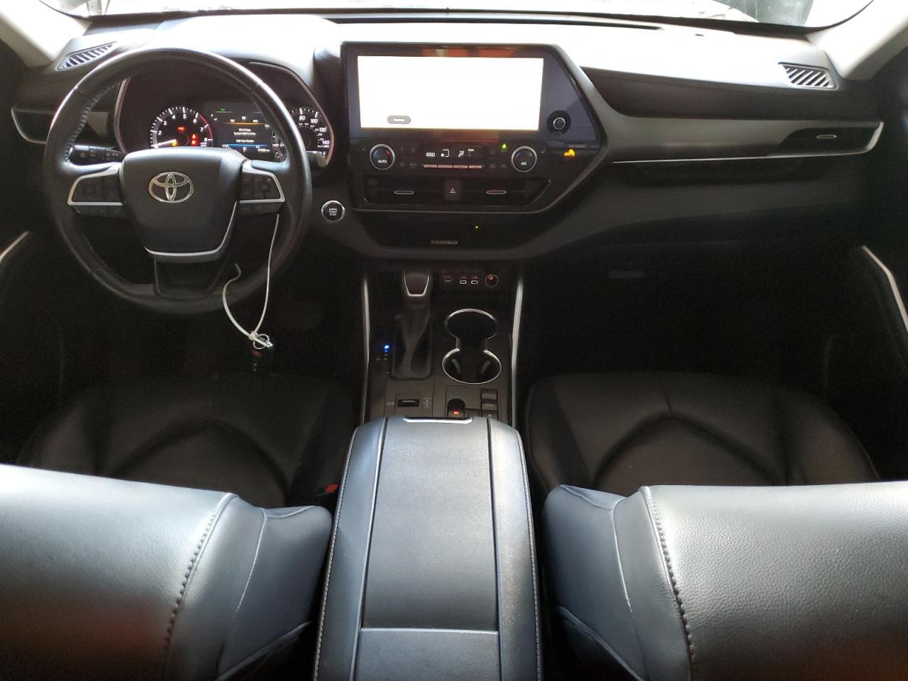 2023 TOYOTA HIGHLANDER