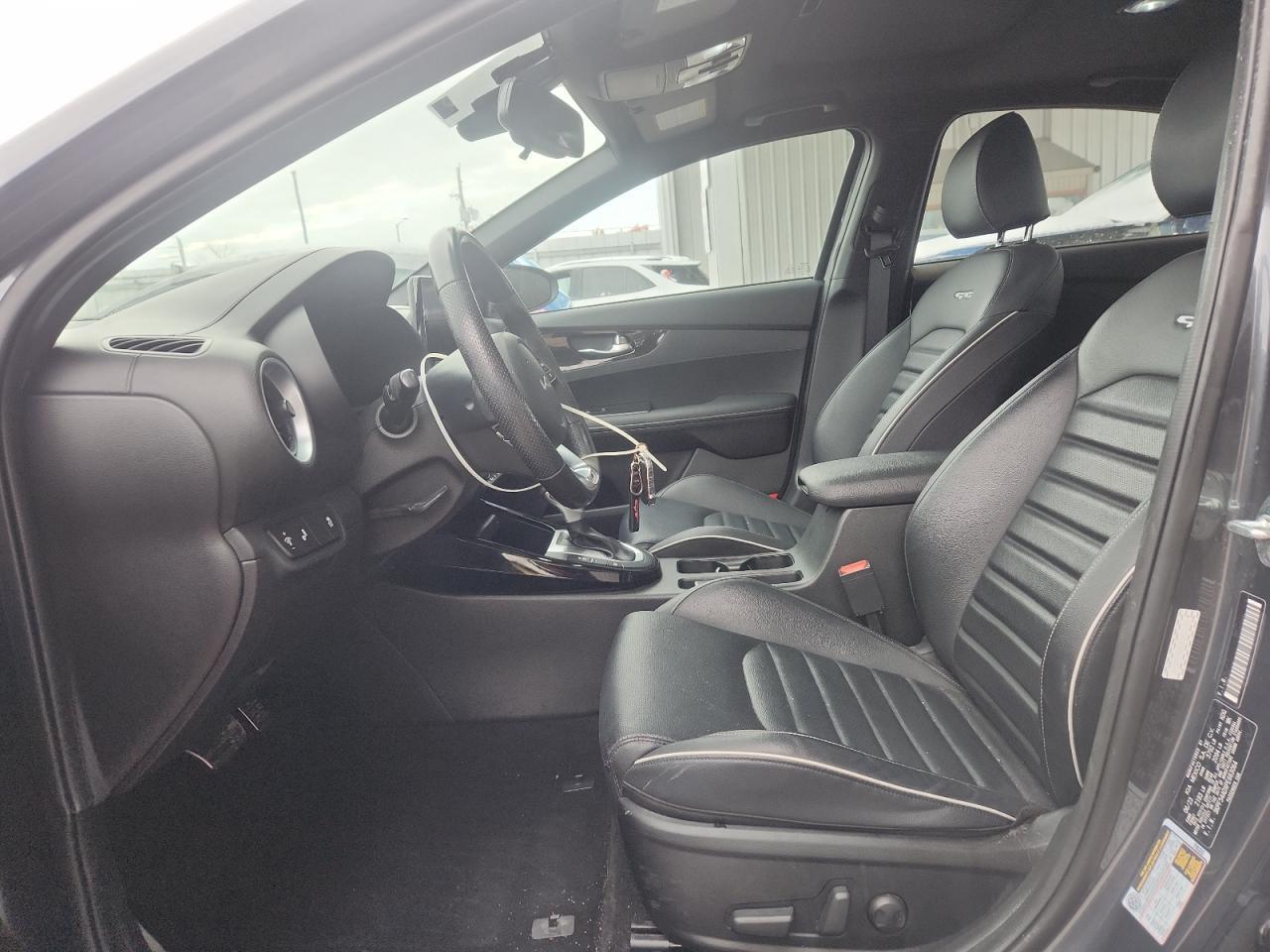 2023 KIA FORTE