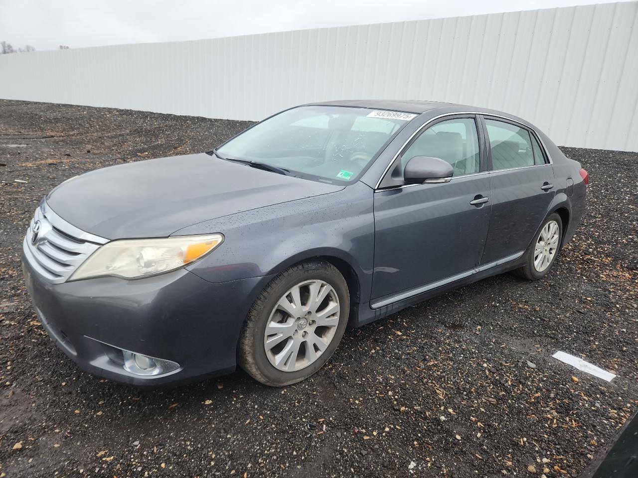 2011 TOYOTA Avalon