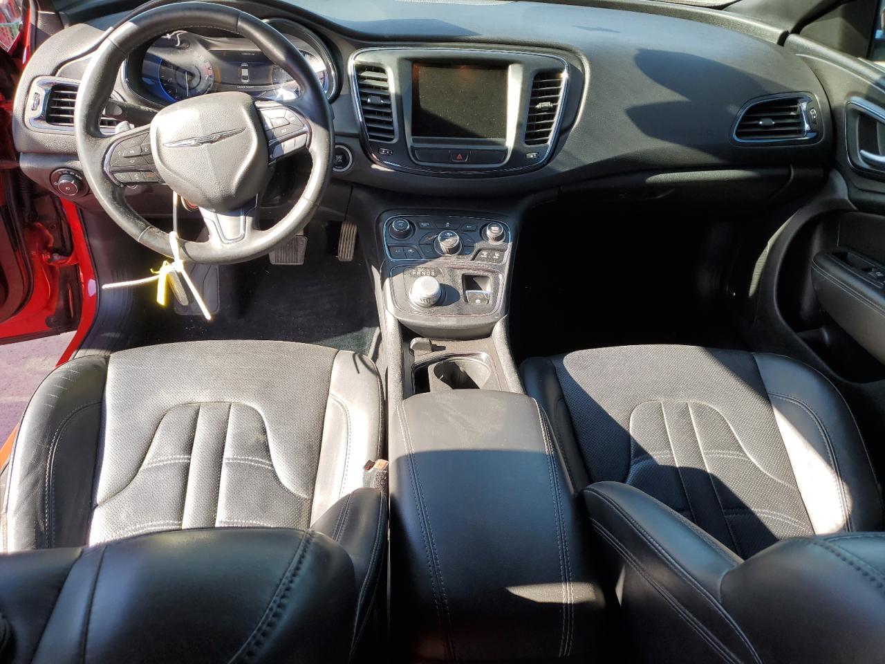 2016 CHRYSLER 200