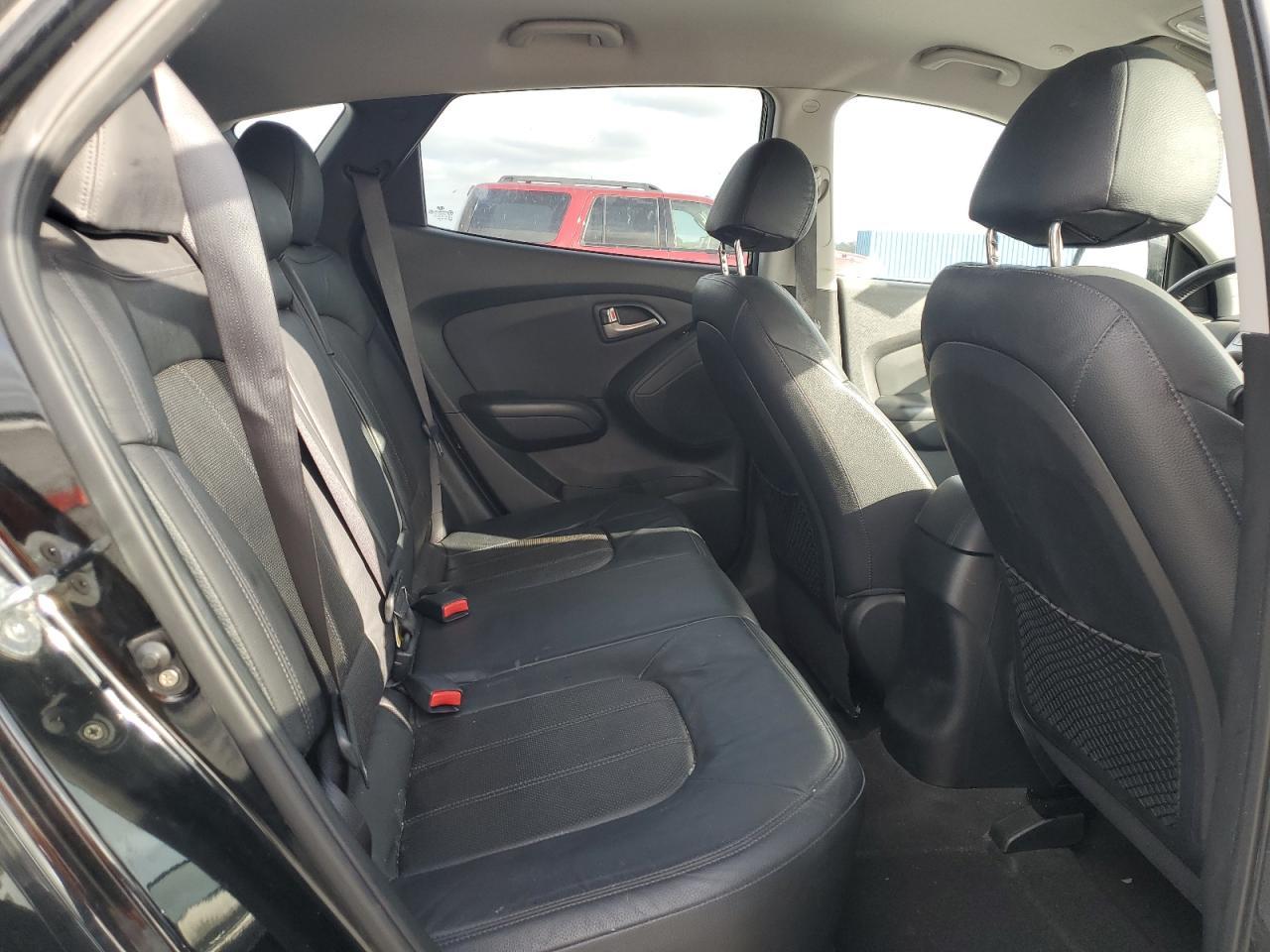 2010 HYUNDAI TUCSON