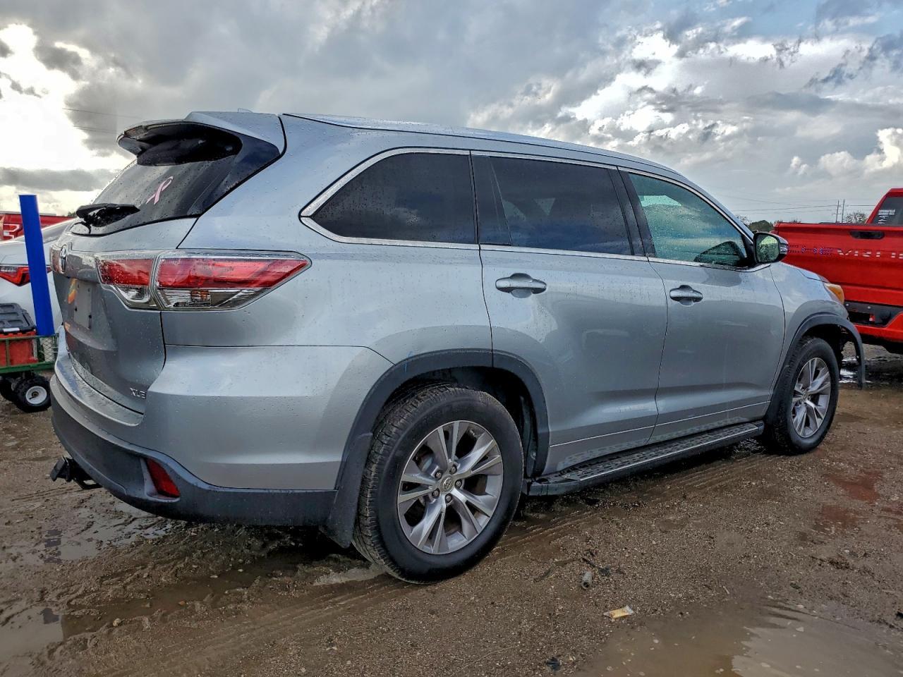 2015 TOYOTA HIGHLANDER