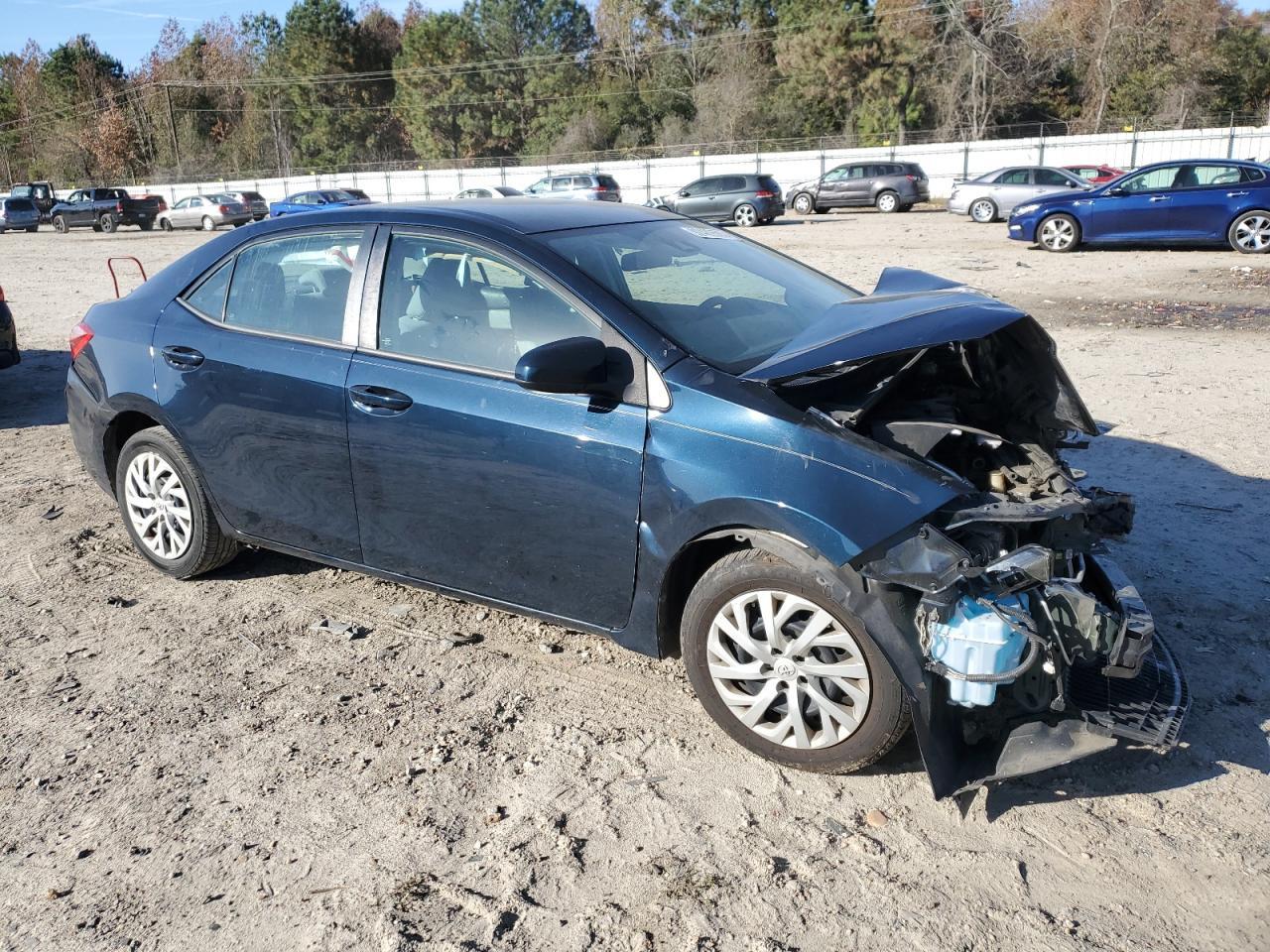 2017 TOYOTA COROLLA