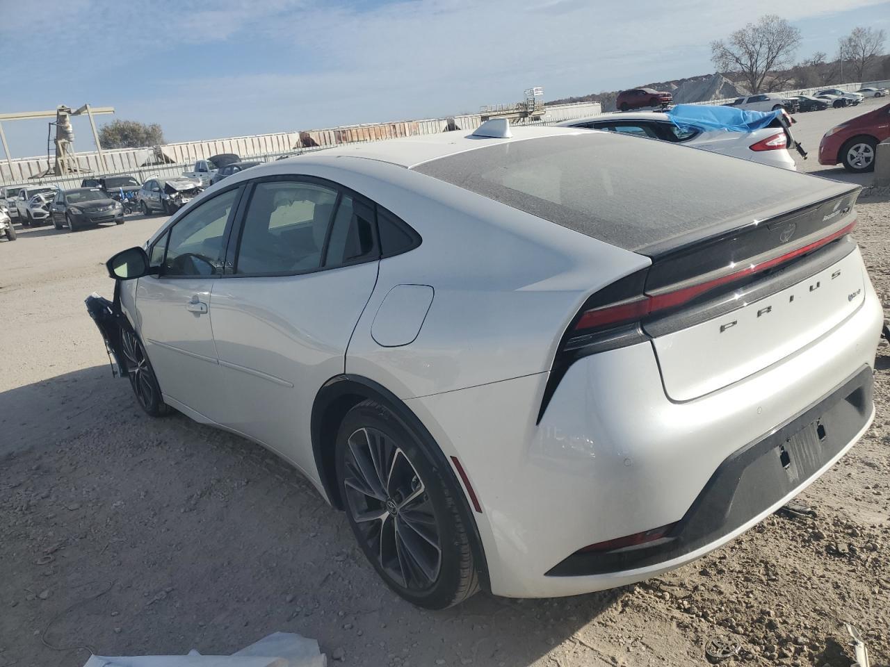2024 TOYOTA PRIUS