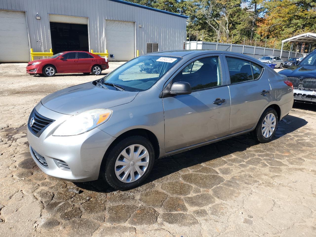 2012 NISSAN VERSA