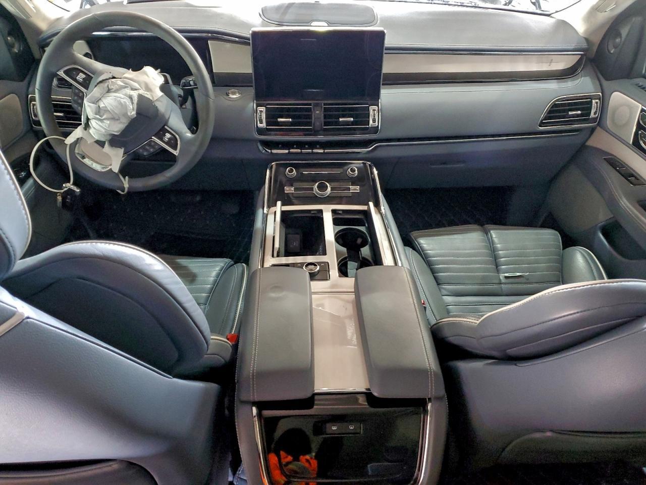 2023 LINCOLN Navigator