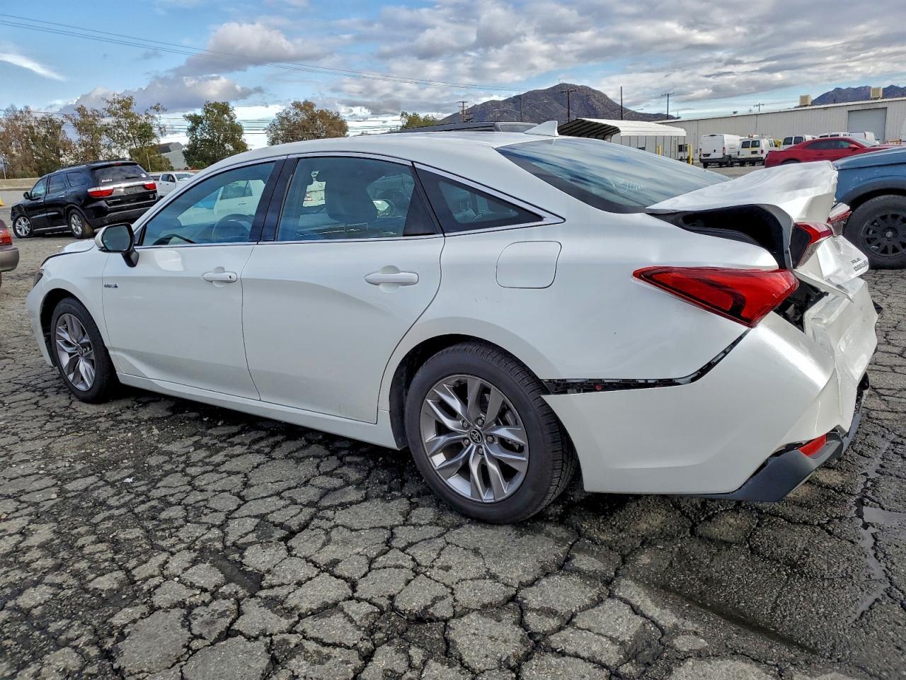2021 TOYOTA Avalon