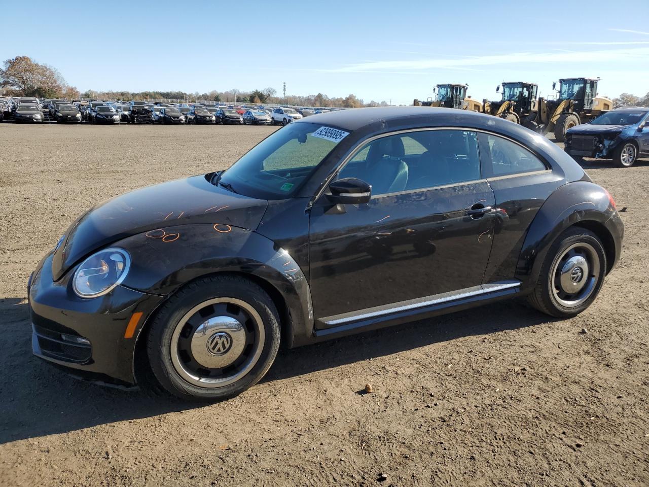 2012 VOLKSWAGEN Beetle