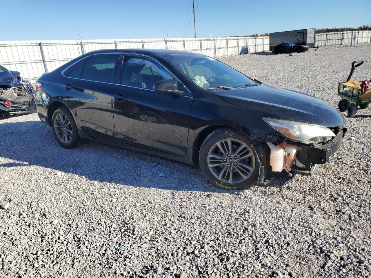 2016 TOYOTA CAMRY