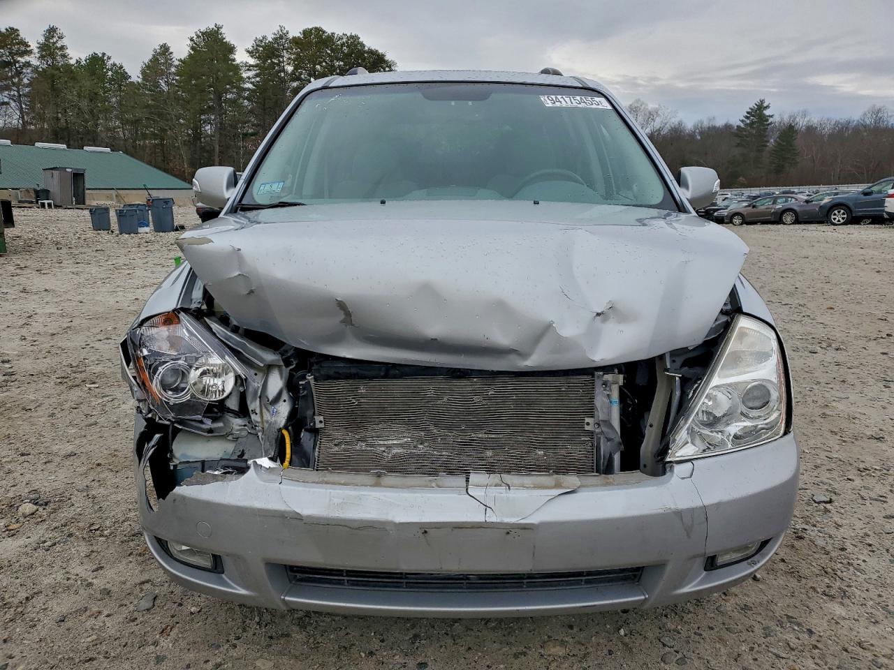 2011 KIA SEDONA
