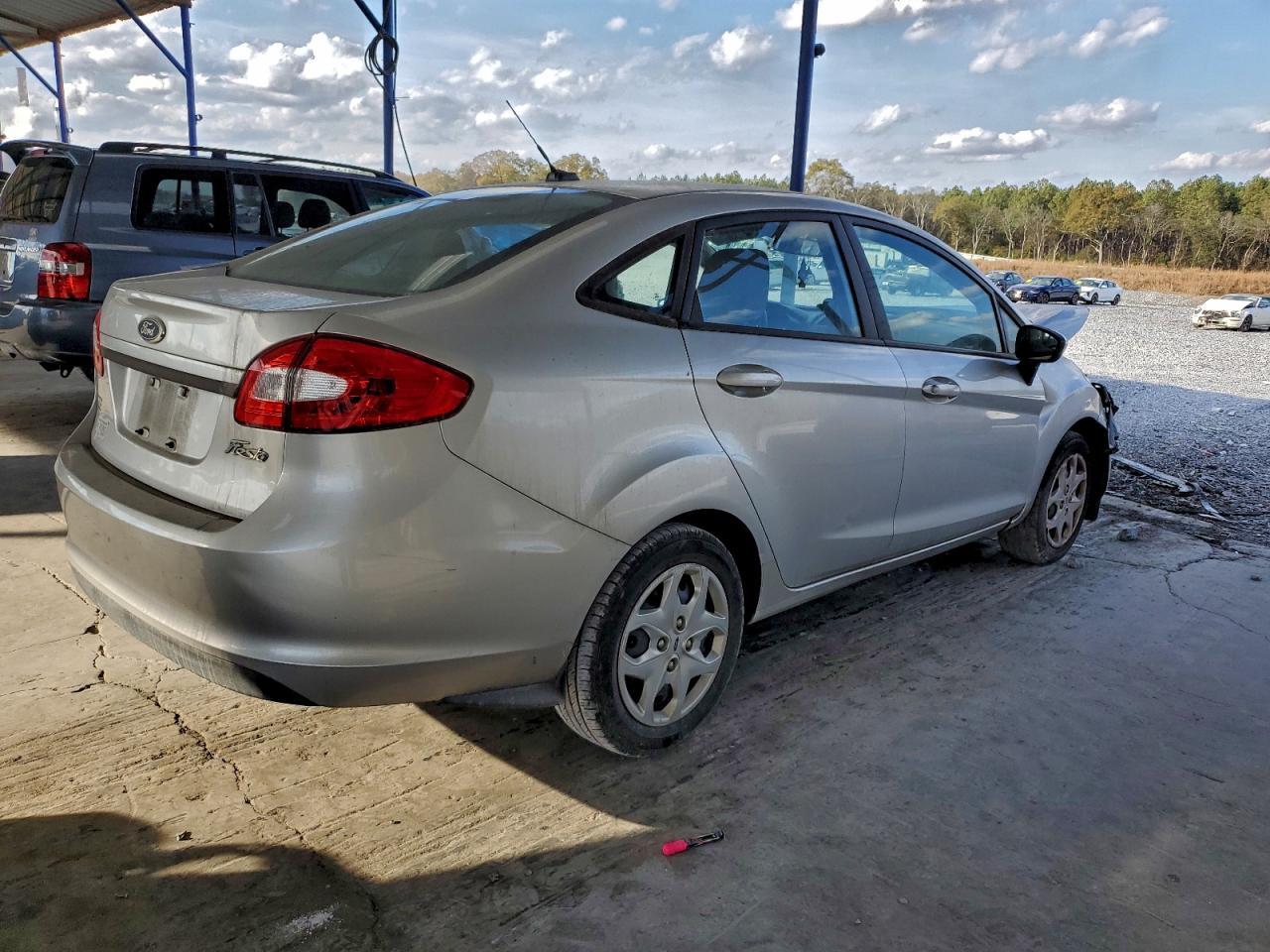 2011 FORD Fiesta