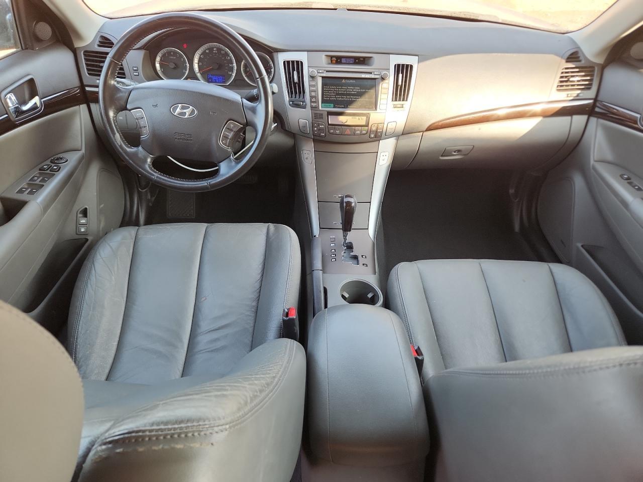 2010 HYUNDAI SONATA