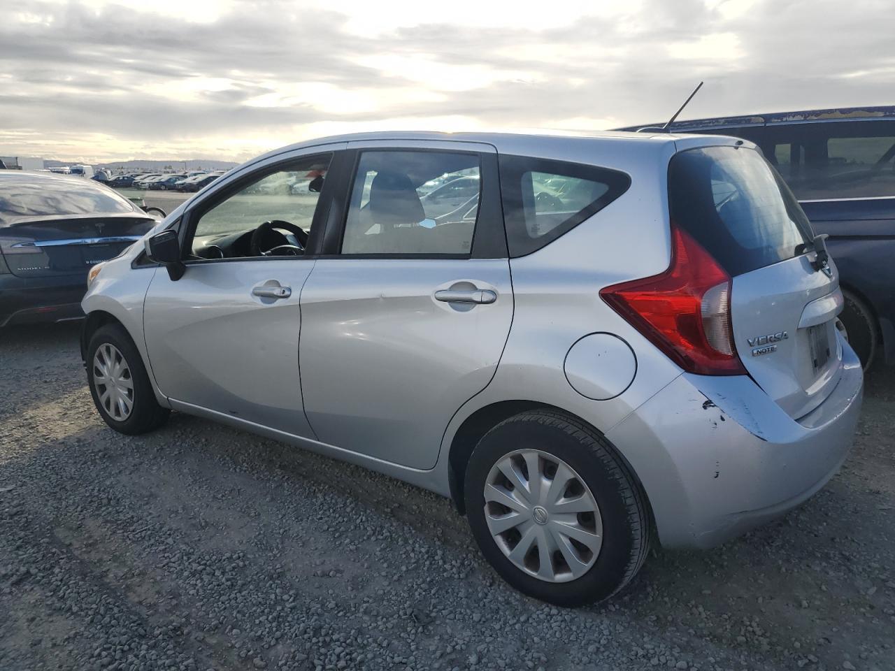 2016 NISSAN Versa Note
