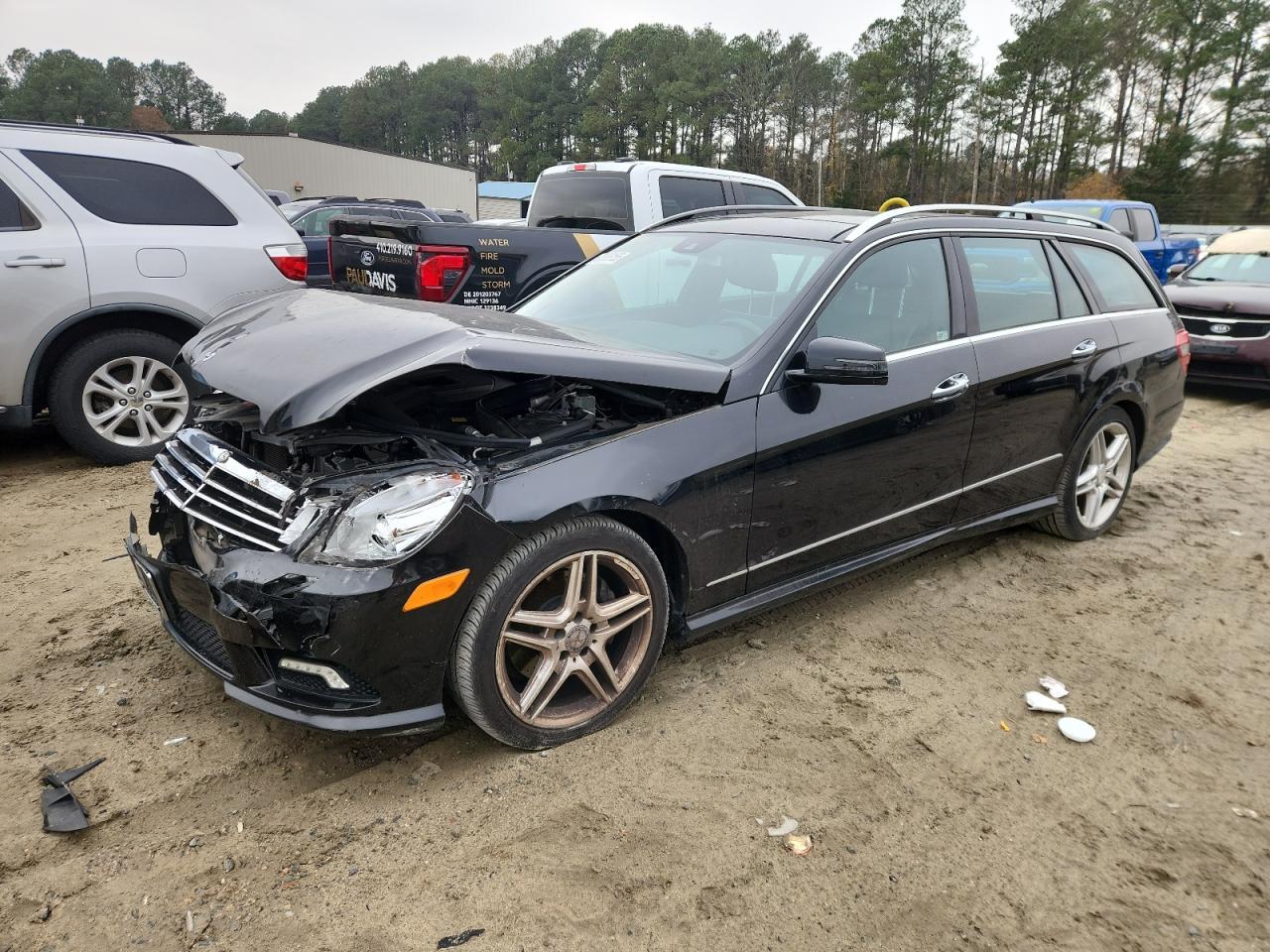 2011 MERCEDES-BENZ E-Class